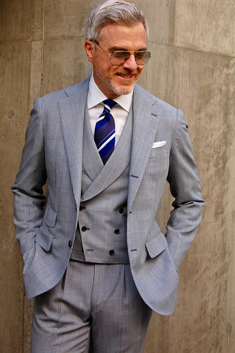 結婚式に着るスーツの色で選んではいけないものを紹介！正しいマナーとはオーダースーツのORDER BOX