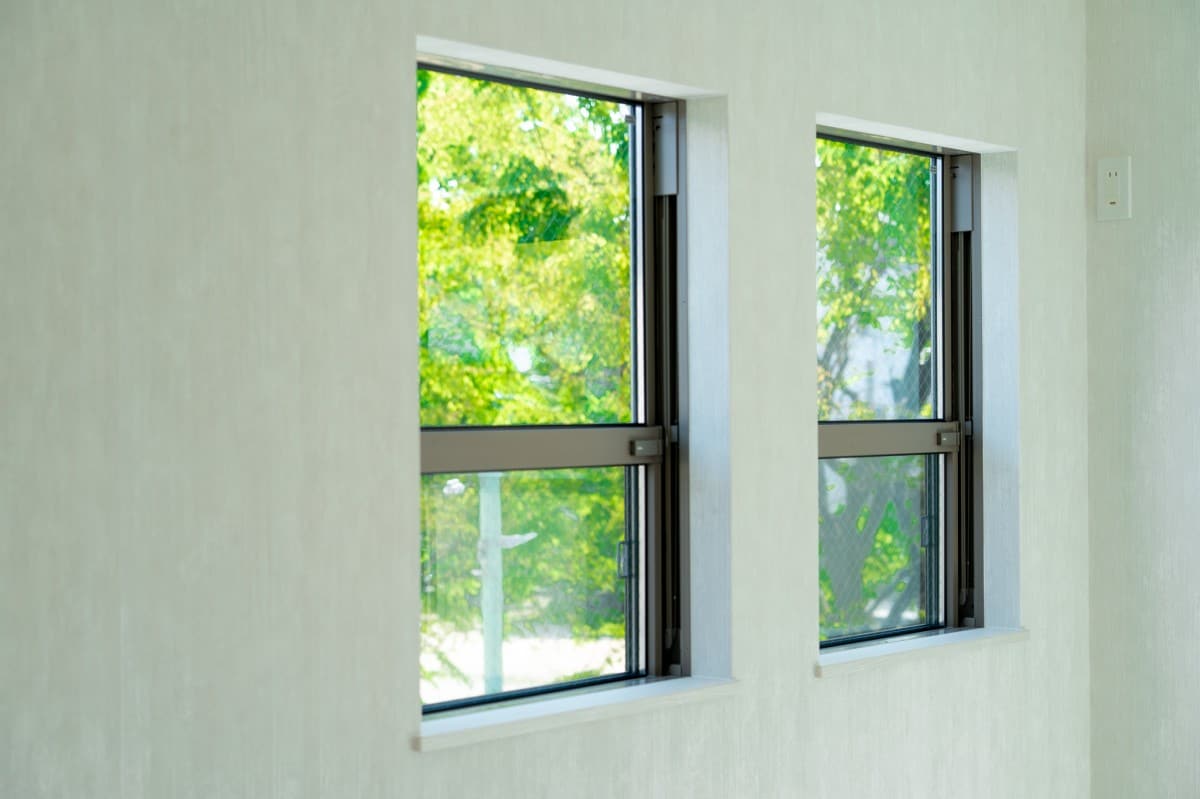 標準的な窓サイズを解説！選び方やリフォーム時の注意点も紹介します 創建リフォーム監修
