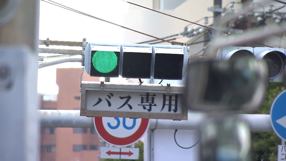 バスレーンの通行ルール：専用と優先の違いバイク用品 研究所