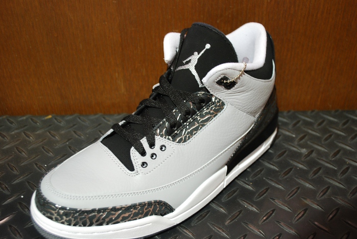 ストリートスニーカー第１弾 AIR JORDAN １DAI