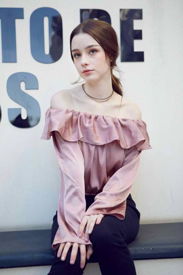 ボーイッシュファッションモデルの撮影風景