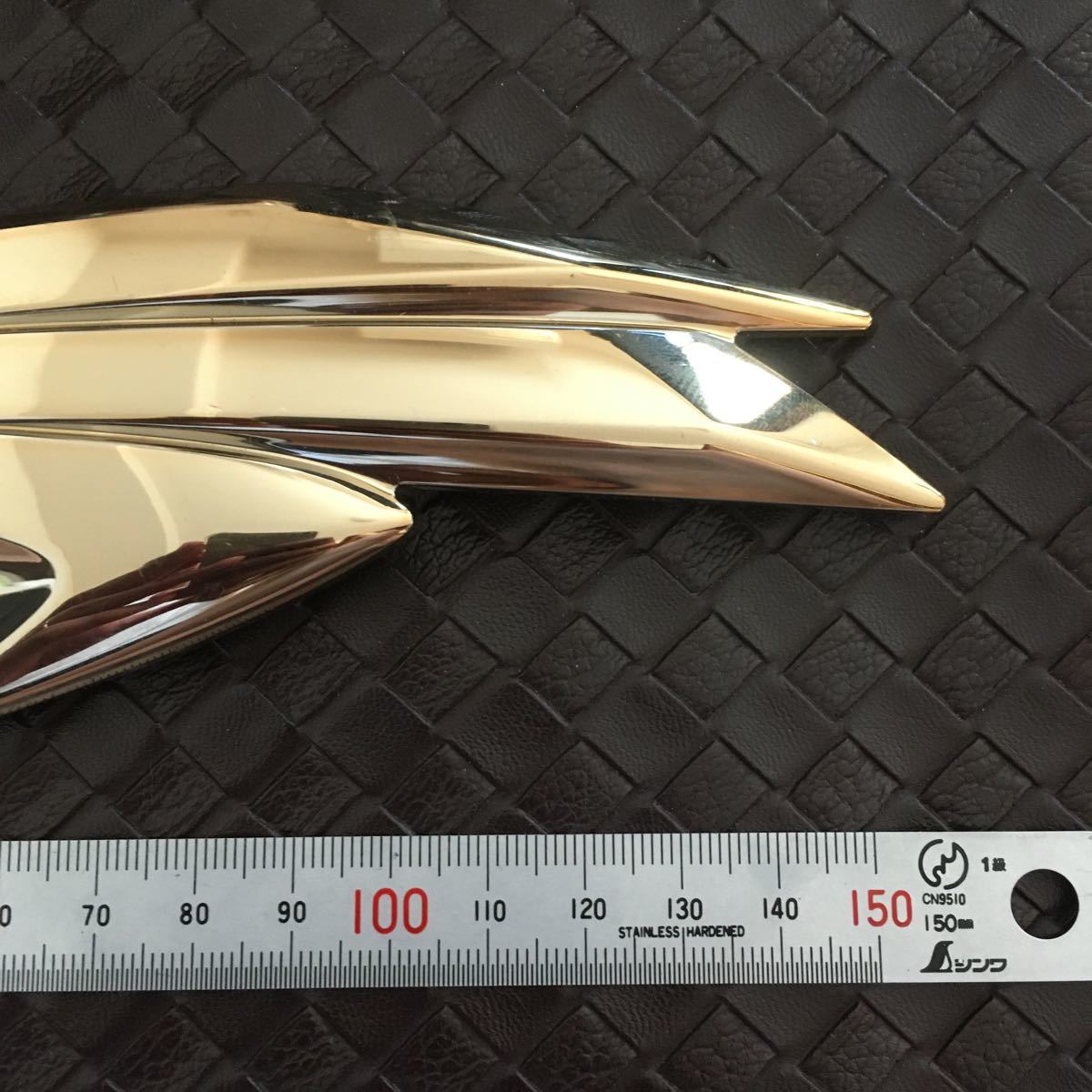 鷹エンブレム エンブレム のパーツレビューハリアー よしお君みんカラ