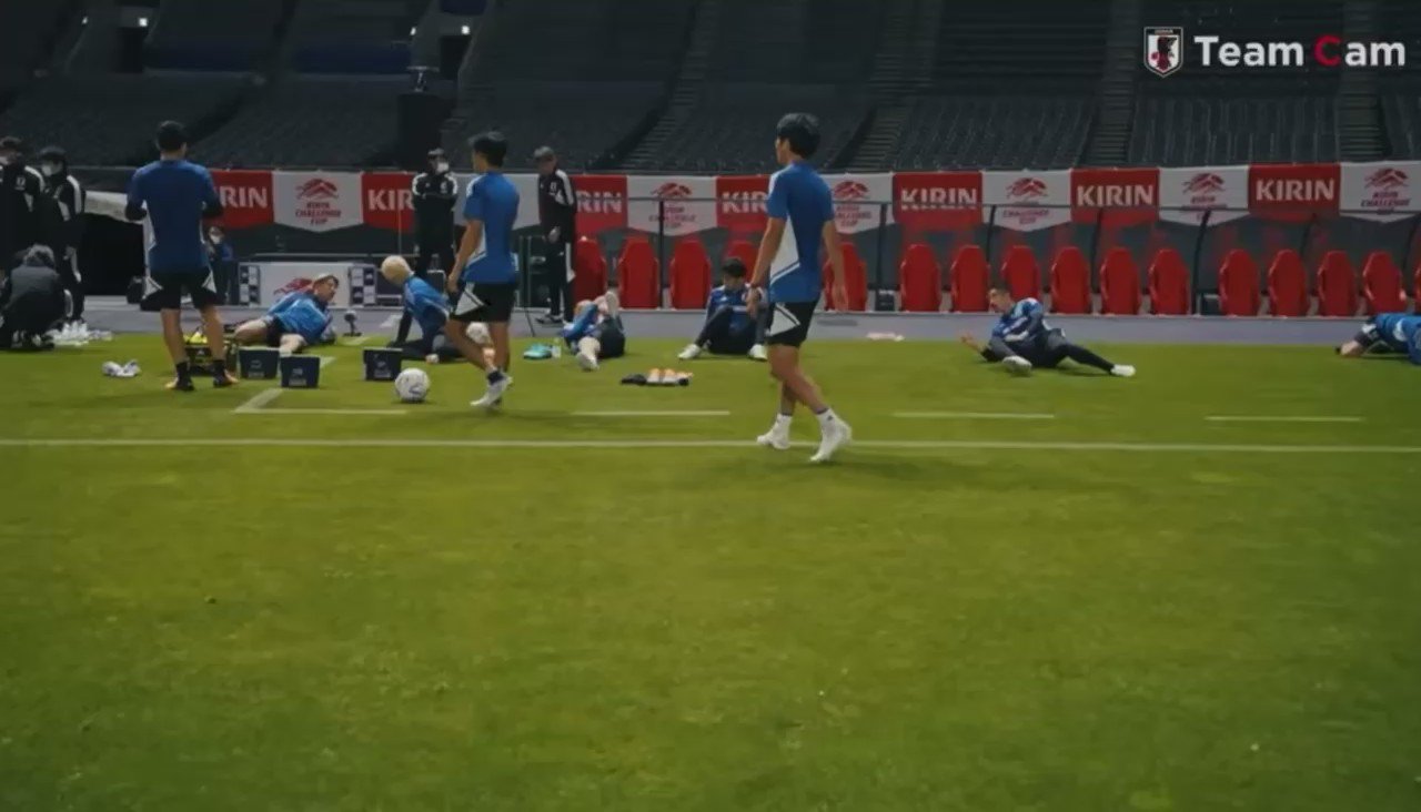 久保選手が語るベルナルド・シウバ理論サッカー日本代表久保建英SAMURAIBLUE - YouTube