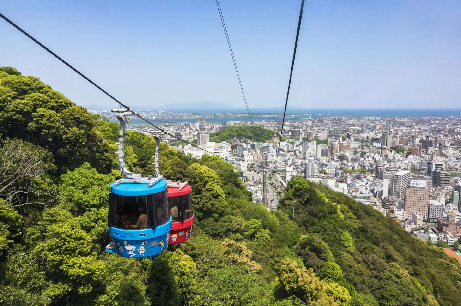 阿波踊りの駅「ＪＲ徳島駅」徳島駅前・徳島市周辺・鳴門 の観光情報は ai Tripper