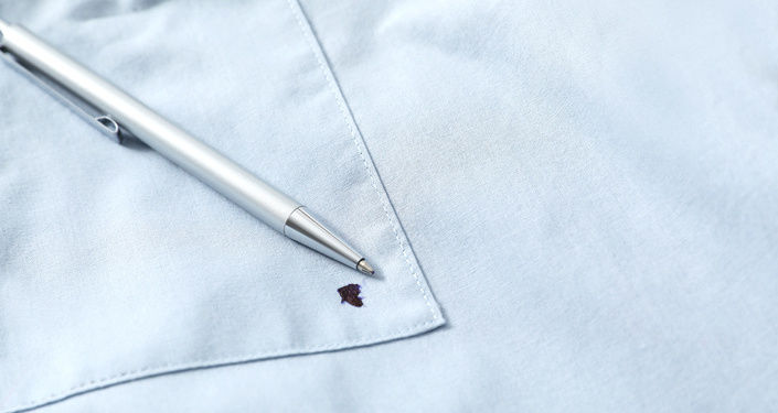 衣類についたボールペンの汚れは何で落とす？染み抜きや対処法とは 水性・油性- トクバイニュース