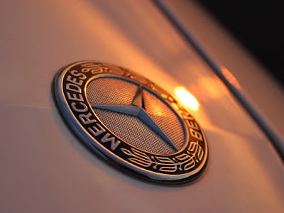 フェラーリといえば「跳ね馬」！多くのロゴマークに動物が採用されている理由 - 自動車情報誌「ベストカー」