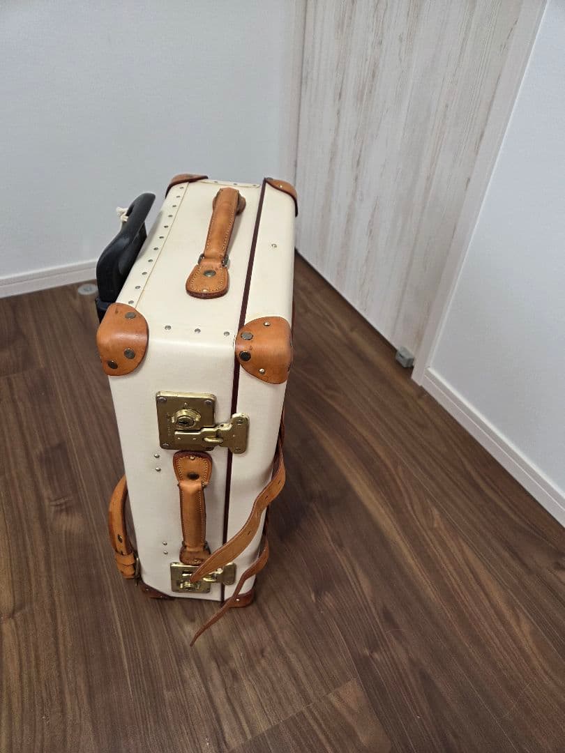 グローブ・トロッターの修理もお任せ下さい！ヒデ工房