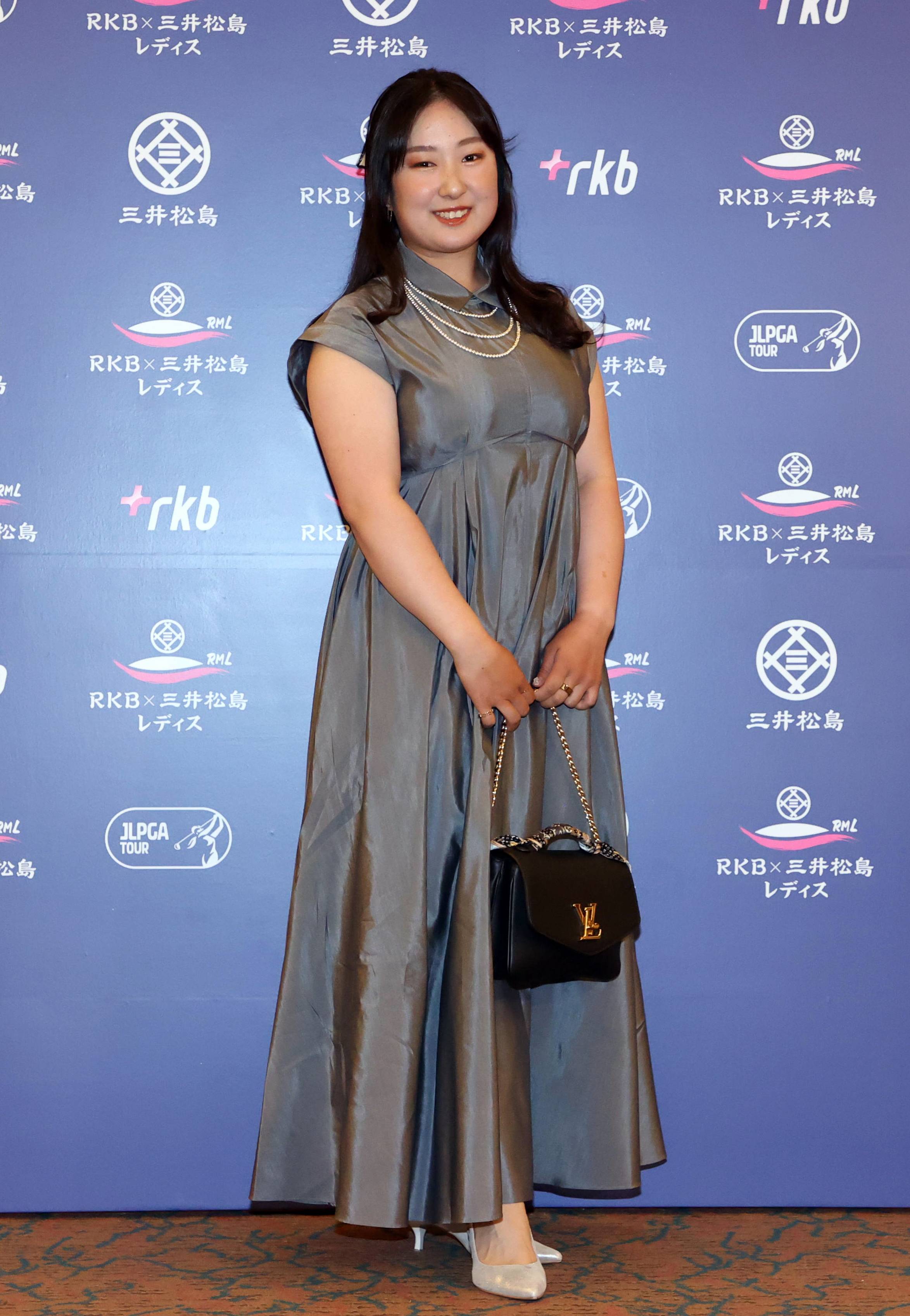 プラチナ世代4人目 阿部未悠が涙の初優勝「楽しんでゴルフができた」 - ゴルフ総合サイト ALBA Net