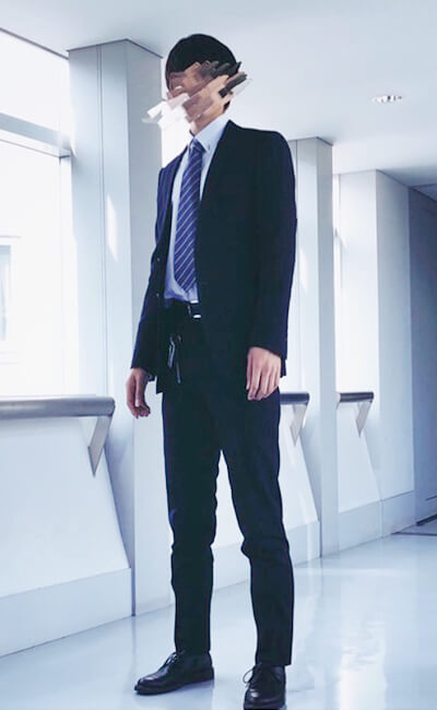 実はユニクロのスーツは◯◯を買うのが正解です。 リクルートや結婚式で使える？