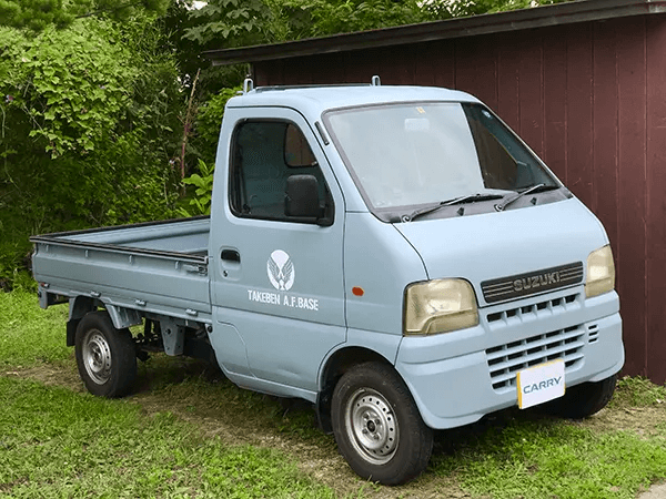 最強塗装「ラプターライナー」がアウトドア派に大人気！ キャンプ場で見かけるSNS映えもキズ対策もOKなザラザラ塗装車の正体とは～カスタム・アウトドア・福祉車両・モータースポーツなどのカーライフ情報が満載～ AUTO MESSE WEB オートメッセウェブ