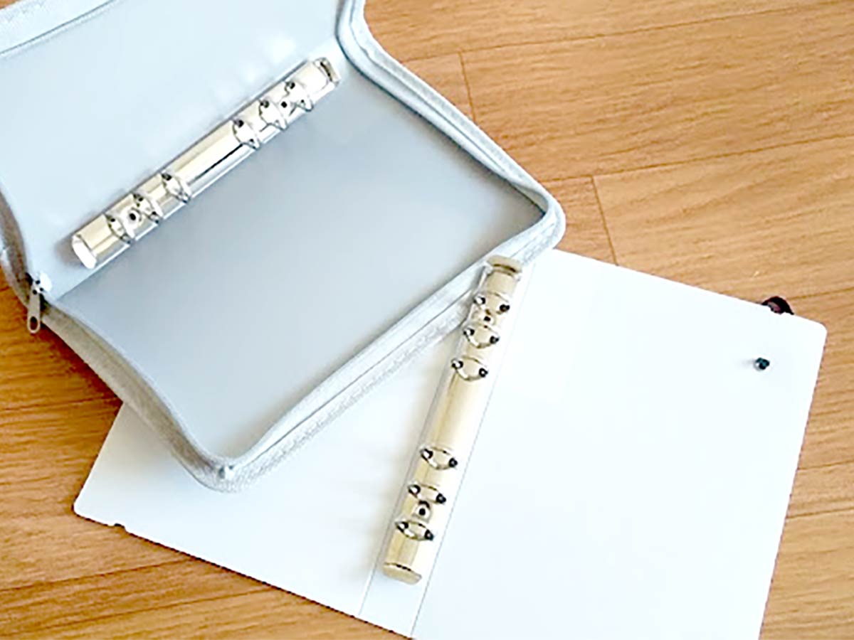 ルーズリーフは100均ダイソー・セリアのどこで売ってる？売り場や正直すぎる使用感レビューを紹介！100均レビュー研究所