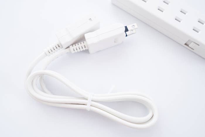 エルパ 耐雷 スリム回転タップ 電源タップ 延長コード 2m 7個口 - メルカリ