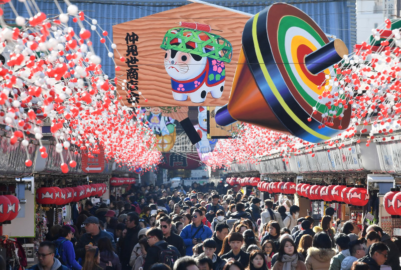 家賃引き上げ１６倍？！ 東京・浅草寺の仲見世商店街に迫る危機 1 4ページ- 産経ニュース