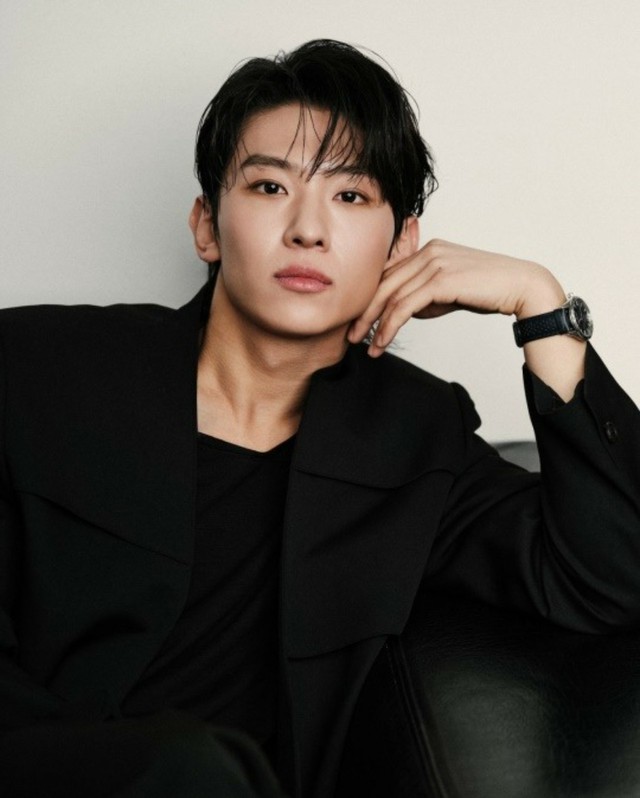 DEX 「2025年は俳優らしくなりたい」 「2024 MAMA AWARDS JAPAN」のレカペに登場推しが見つかる!ダンス&ボーカルグループ専門情報サイトトピクル