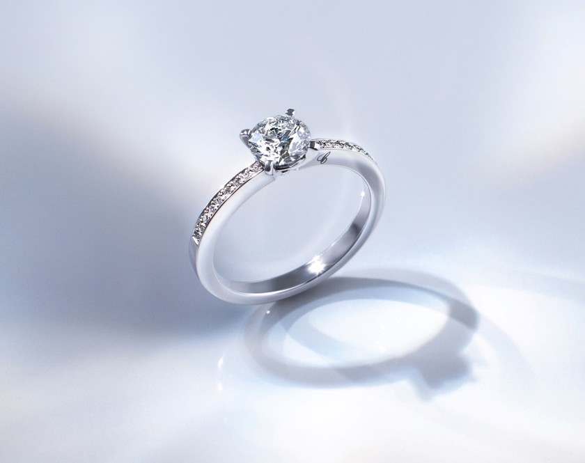 伊勢丹のリングアテンドサービスで婚約指輪を決めた流れで決めました。フ TASAKI タサキ の結婚指輪の口コミ・評判Ringraph リングラフ