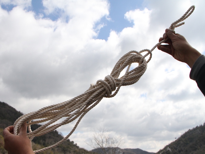 トラックで引っ越し！いざという時に活躍するロープの結び方と必要な物カーチップス