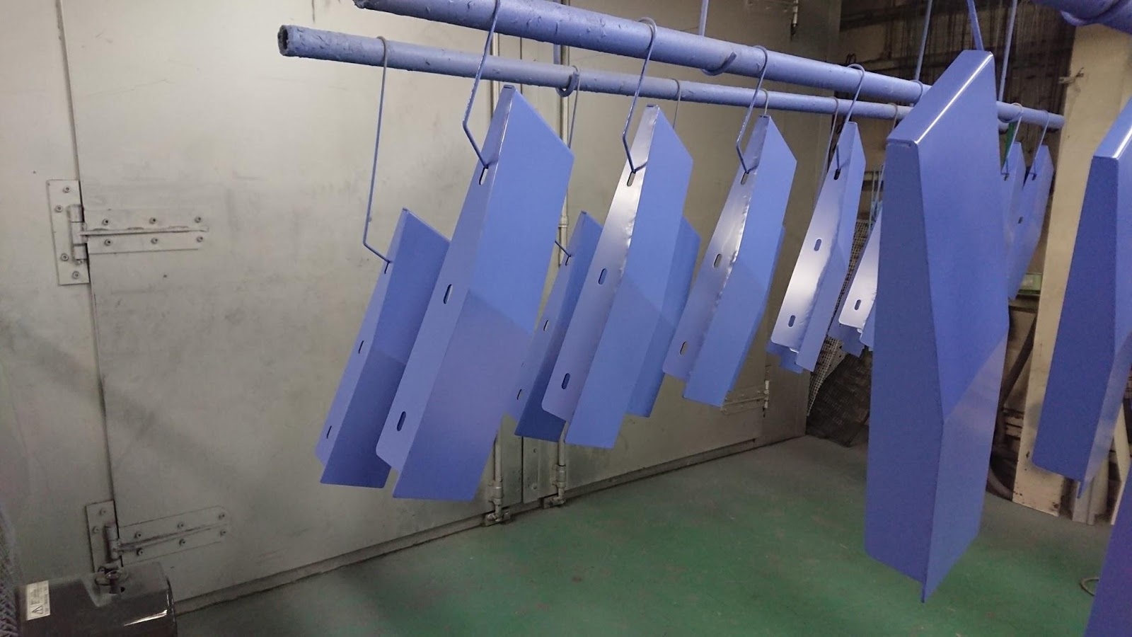 焼付塗装の剥がれの原因は？ 塗装が剥がれても補修はできる？ - 広島で焼付塗装なら株式会社ムラカワ