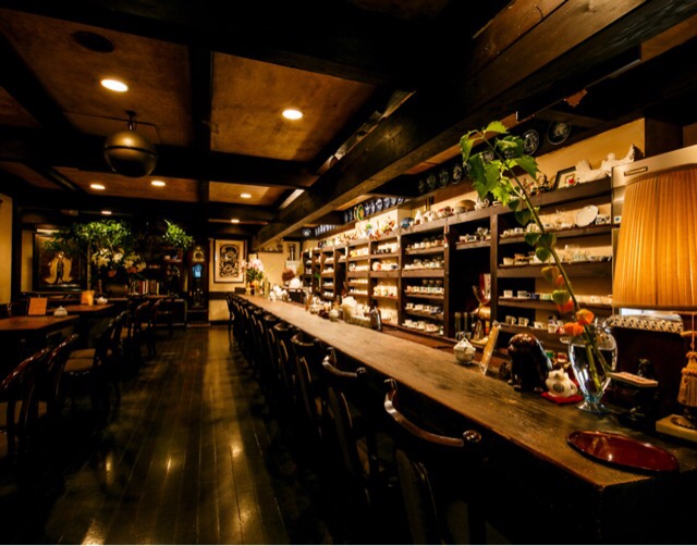 渋谷 茶亭羽當 さていはとう でチーズケーキとオレグラッセをレトロに恋して