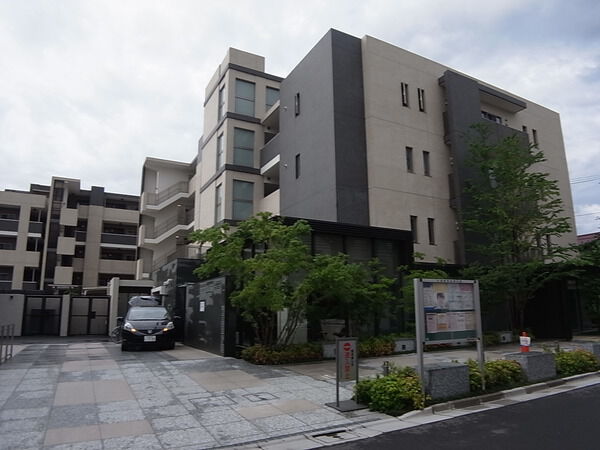 レジデンシャル中野坂上の売却査定・賃料査定・購入・売買価格相場大京穴吹不動産