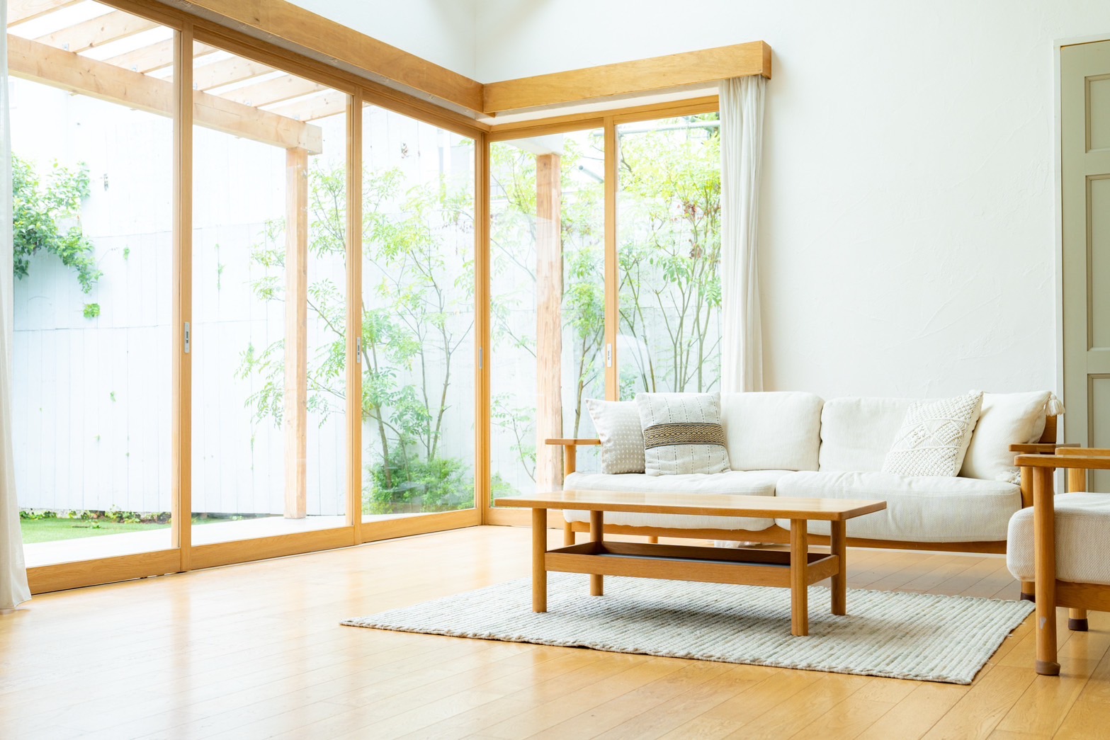 内窓リフォームはいくらでできる？価格相場をご紹介します