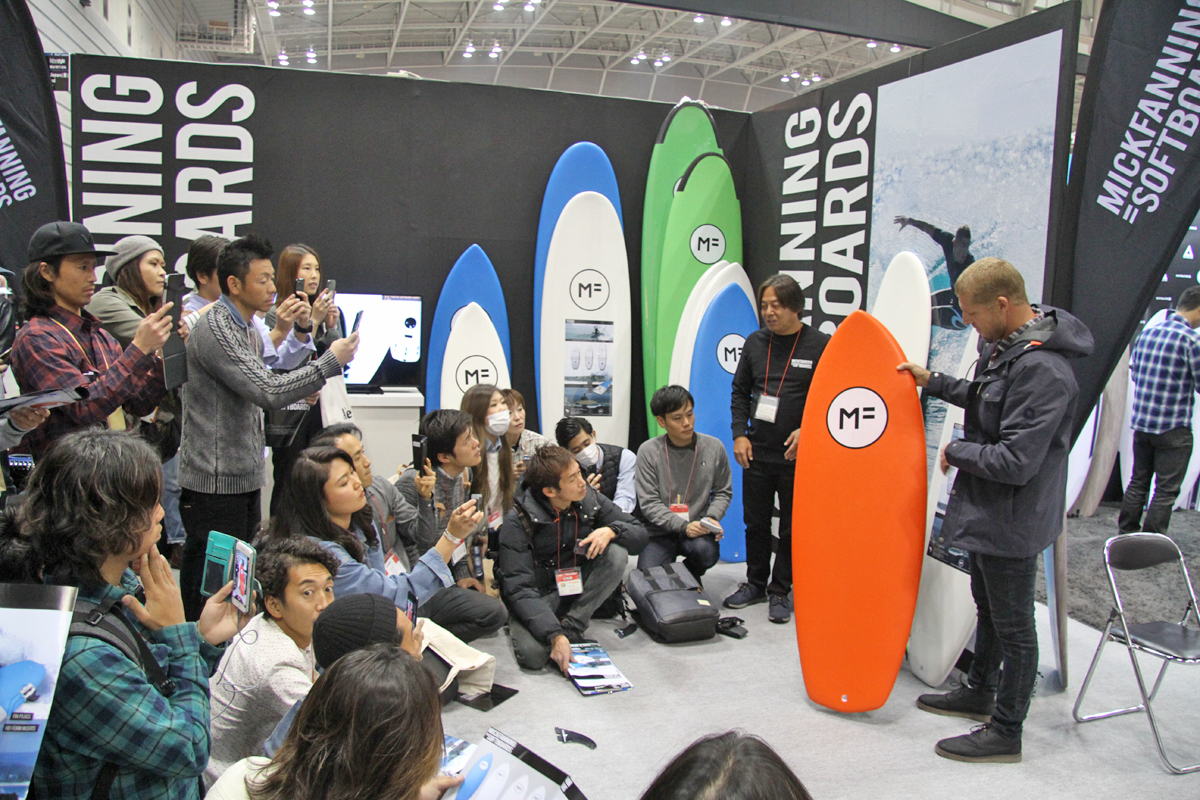 エル・ファニング, アメリカの女優1998 -, 私がファンのエルファニングとカンヌ国際映画祭で何度も会えて嬉しい❗️,エルファニングElleFanning, 本名: Mary Elle Fanning, 1998年4月9日 -は、アメリカ合衆国の女優。身長175cm 5フィート9インチ 。姉は女優のダコタ・ファニング。, 主な作品, 映画, 『 バベル』,『 デジャヴ』,