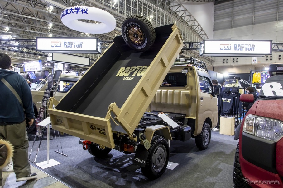 写真2ページ目 「フェラーリのような車にしたいと思って」軽トラの“魔改造”に300万円 完成車を見た中学生娘と小学生息子の“まさかのリアクション”文春オンライン