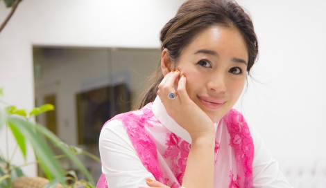 西山茉希、シングルマザーになった今「ふたりの娘に求めること」週刊女性PRIME