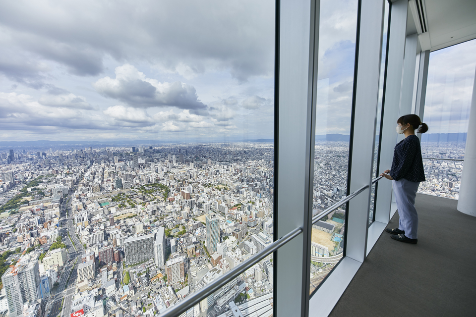 日本一高いビルに「あべのハルカス近鉄本店」登場 - 日本経済新聞