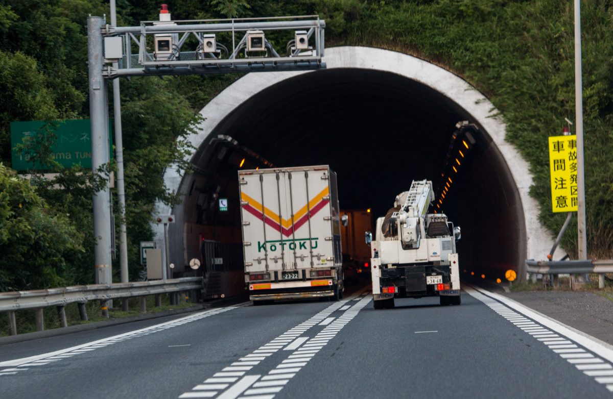 北海道の高速道路上のオービスのある場所H.T.Information