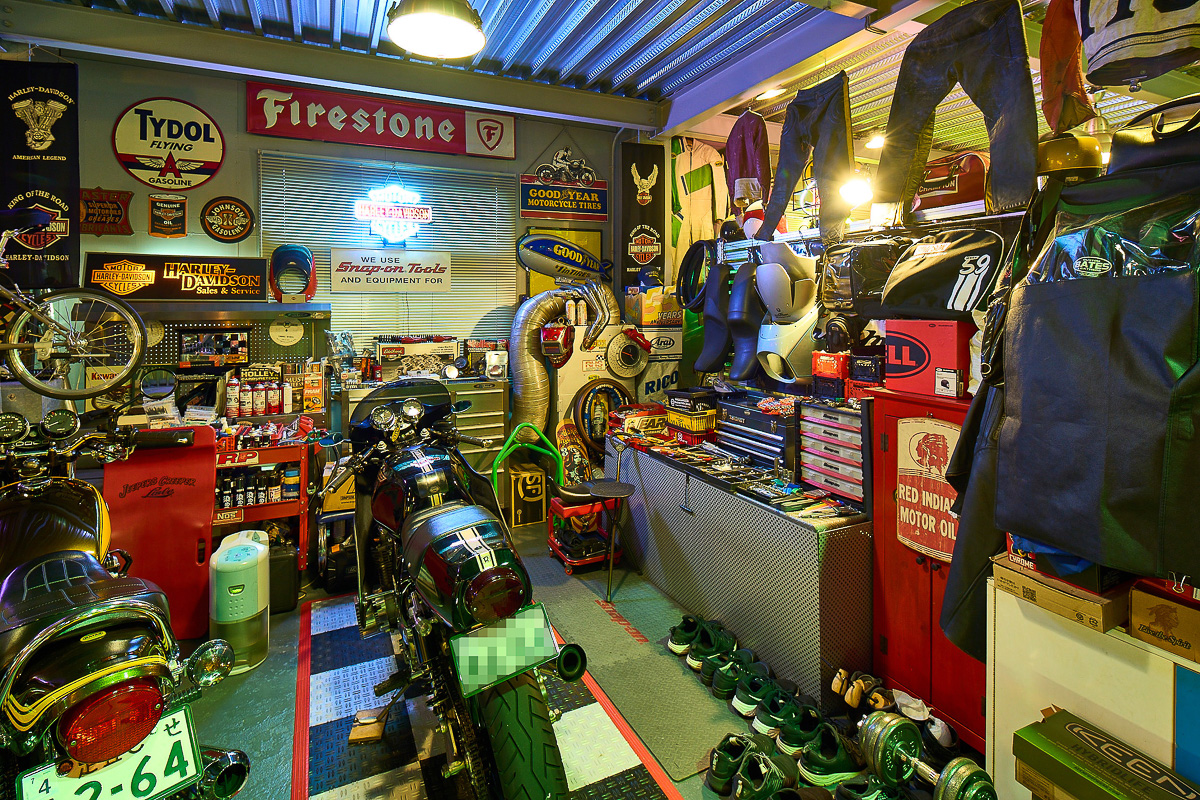 ガレージライフ。車庫の上は趣味の部屋😄vanlifevanlifestylevwbeetlegaragelifeバンライフガレージライフガレージハウスタイプ1ビートル秘密基地男の隠れ家男のロマンビルトインガレージガレージのある家ビルトイン ガレージのある家