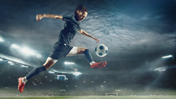 なでしこFW岩渕真奈が涙の引退会見「ベストなタイミング。寂しくないわけではないけど、後悔はない」：中日スポーツ・東京中日スポーツ