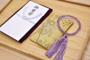 香典袋 外袋・中袋 で使用するペンは？選び方や書き方を解説葬儀・家族葬なら よりそうお葬式