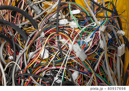 ぐちゃぐちゃのコードの写真素材写真素材なら「写真AC」無料 フリー ダウンロードOK