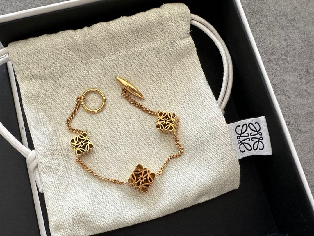 ロエベロゴ刺繍半袖シャツ 9,980円 CCS040679