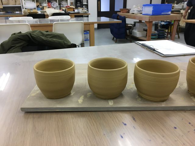 大谷焼 春本梅里造 茶碗 共箱大谷焼茶碗の値段と価格