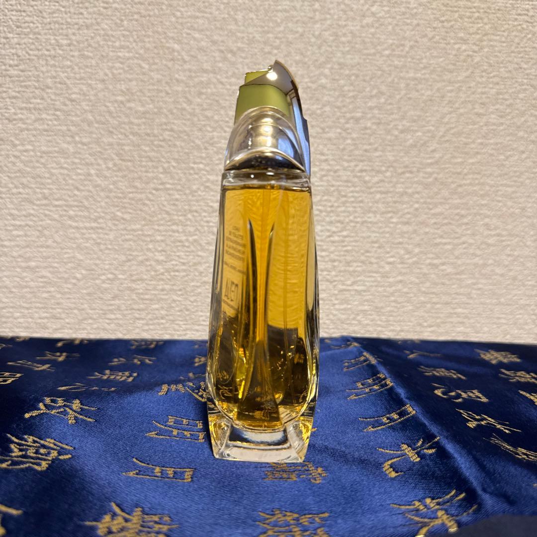 Thierry Mugler ティエリーミュグレー レッドコート ベルト付き ティエリーミュグレー 長袖シャツ トップス ワイシャツ 大きいサイズレディース LLサイズ ホワイト Thierry Mugler中古 Thierry Mugler店舗買取トップス＞Tシャツ カットソーUSEDのアパレル