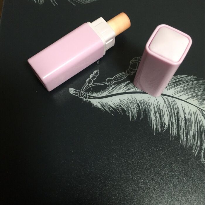 セリアさんって天才 ！？真ん中のボタンを押すと ？使う・しまうが1つでできる画期的グッズmichill byGMO ミチル