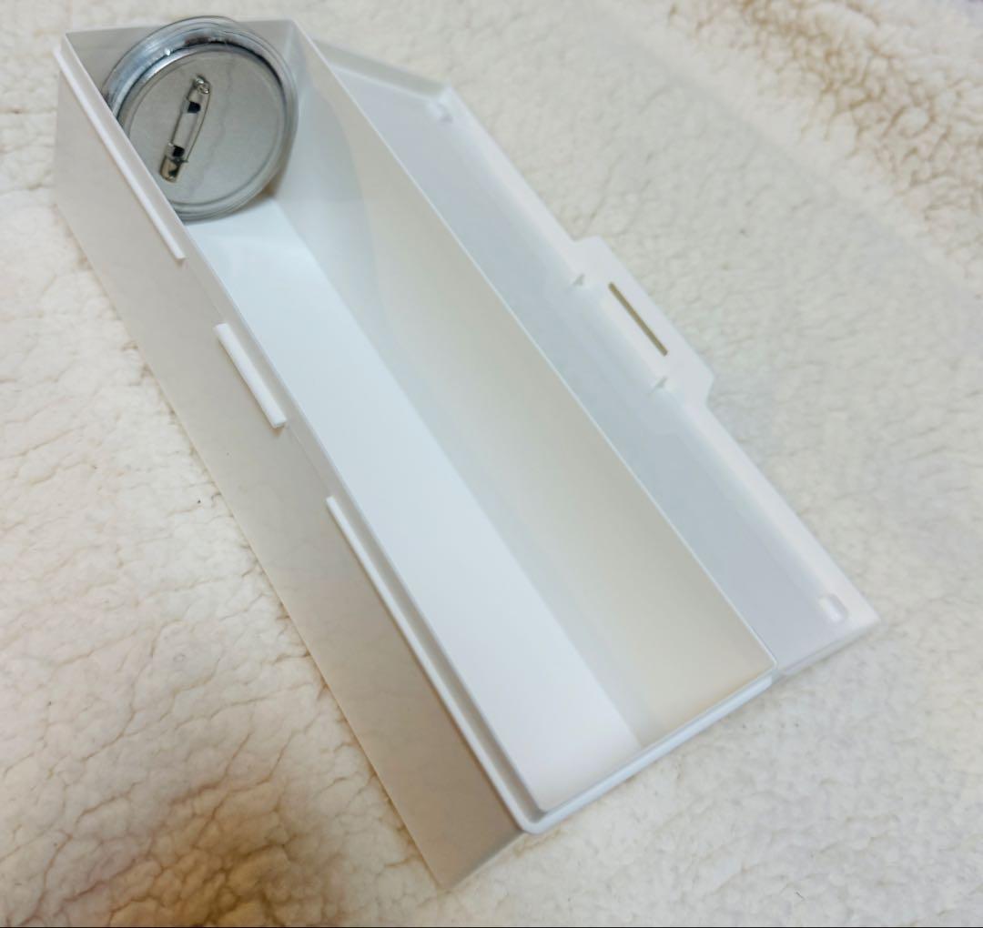 セリア 割り箸ケース 缶バッジTikTok