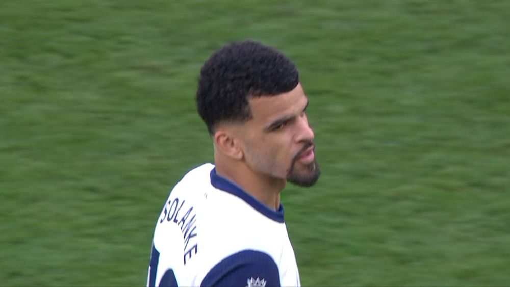 ブレナン·ジョンソン 23、トッテナム·ホットスパー がウェールズサッカー代表チームのユニホームを着ても大活躍した。ウェールズは10月12日午前3時45分 以下韓国時間 、アイスランド·レイキャビクで- MK