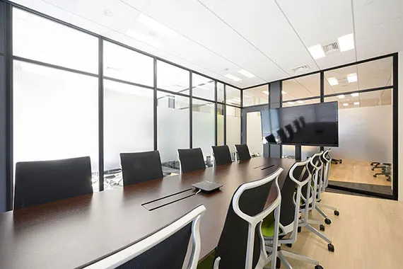 オフィスのミーティングスペース事例7選！アイディアや注意点をご紹介
