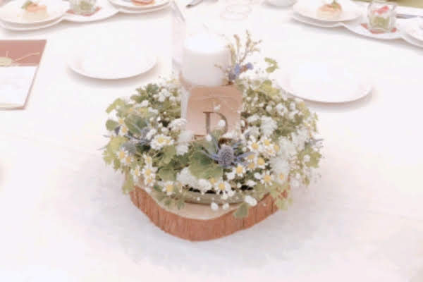 エスコートカードとなった席次表、メニューがついたウェルカムボード - フィーノ