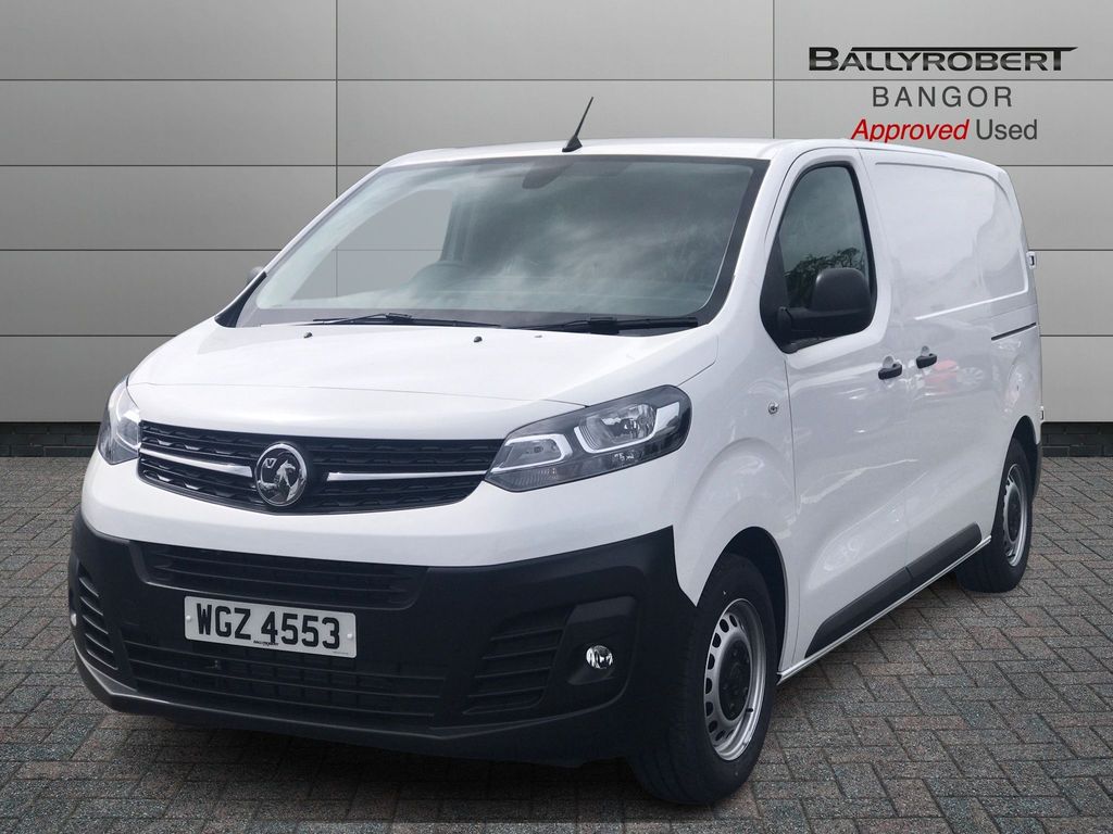 並行輸入車 ディーラー中古車低走行距離！ロング！観音開き！フェイスリフト前モデル ルノー トラフィックバン ダブルキャビン dCi 145 LWB6人乗りEDC 左ハンドルウィズカーズ新横浜 欧州車の並行輸入