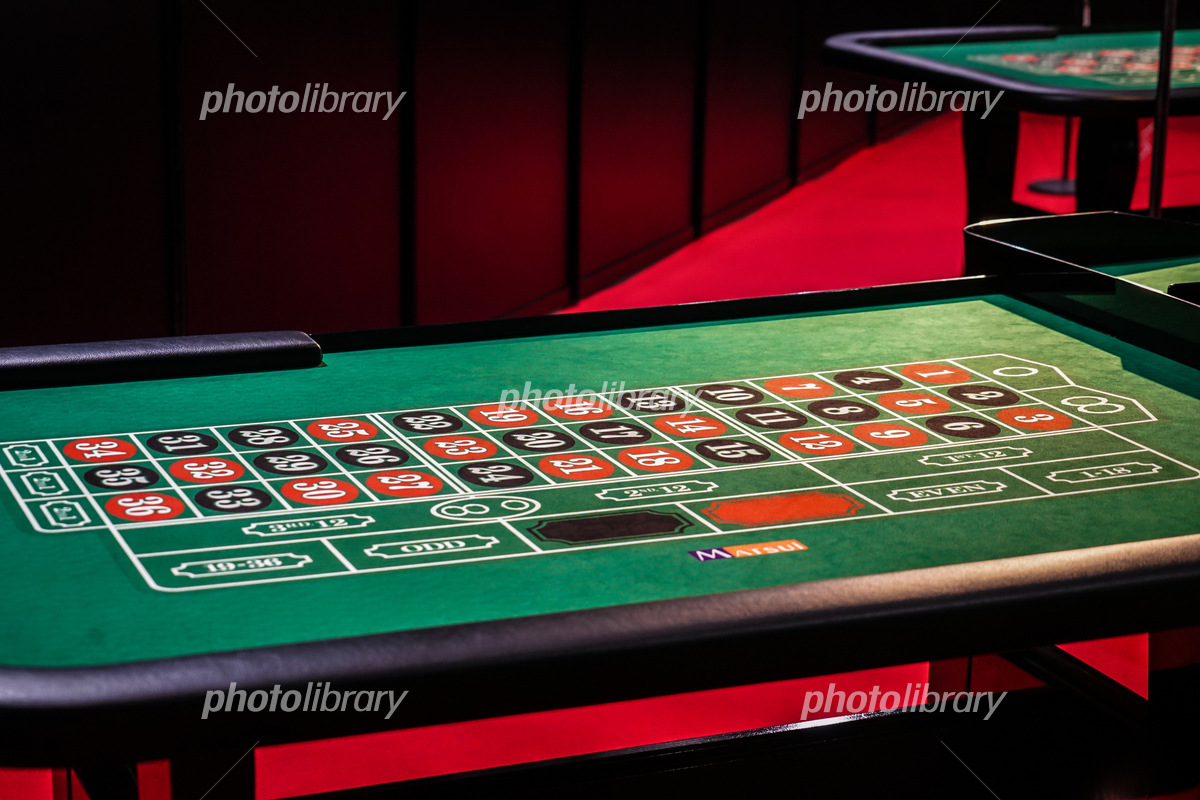 ポーカーテーブル アミューズメントカジノ「JUGAME」様のポーカーテーブル – カランタス 愛知・豊橋のオーダーメイド店舗