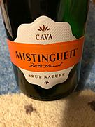 コスパ＆味良し！ドンキホーテのスパークリングワイン「Mistinguett Cava Brut Nature」子連れだって飲みたいワン