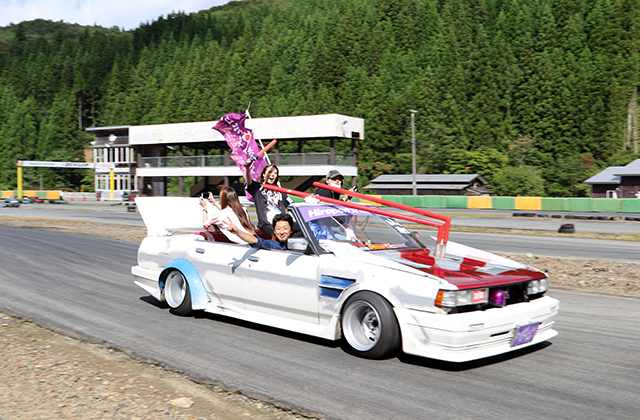 元祖VIPカー！13クラウンの魅力を探る