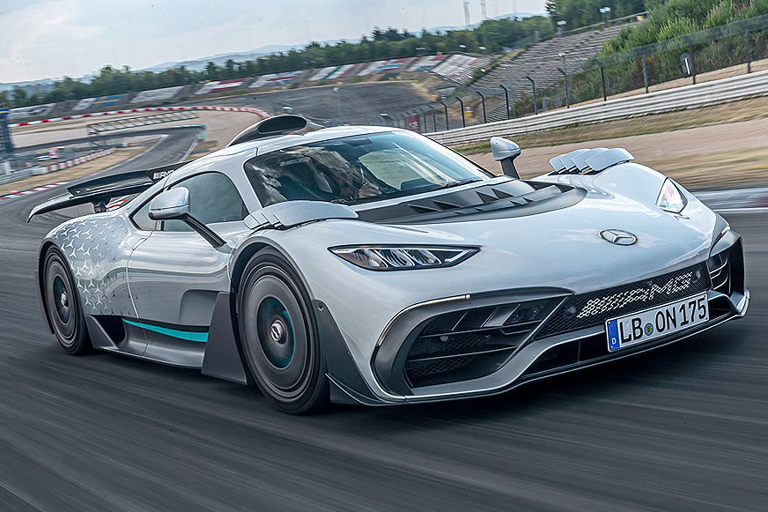 公道を走れるレーシングカー！メルセデス AMG ONE日本上陸第1号車「納車式」レポ宮園輸入車販売株式会社公式ブログ