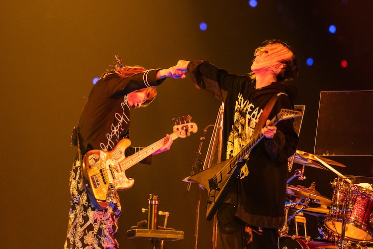 亀山千広氏が語り尽くす、「室井慎次」2部作誕生秘話Vol.1 柳葉敏郎×君塚良一×本広克行と膝を突き合わせた会談の場で“事件”は起こった :映画ニュース - 映画.com