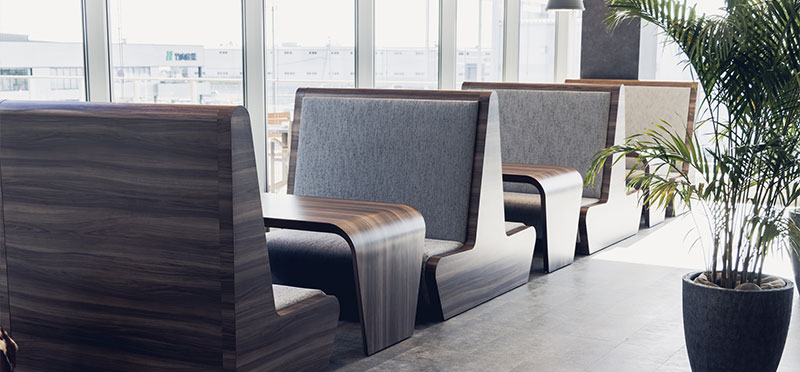 イマドキのオフィスには必須かも？！オフィス内「ファミレス席」大研究 前編 オフィスづくりのコツ アスクル みんなの仕事場