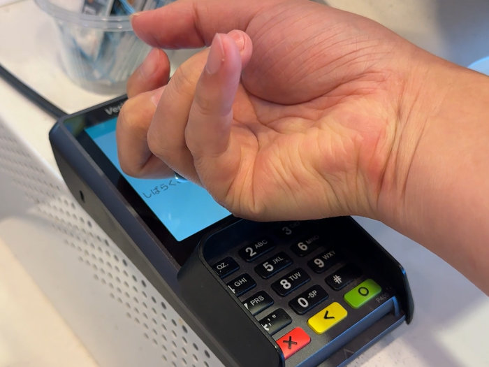 支払いは指輪をタッチ 新しい買い物スタイルの期間限定店が六本松蔦屋書店に登場ニュース福岡ふかぼりメディア ささっと