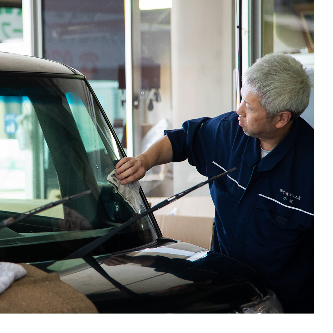 飛び石被害を受けたら？責任の所在や修理、保険利用について解説三井住友海上